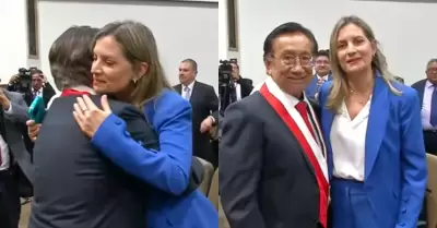 Jos� Mar�a Balc�zar y Maricarmen Alva comparten abrazo tras elecci�n presidencia