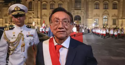 Jos� Mar�a Balc�zar eval�a HOY continuidad de ministros