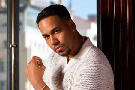Romeo Santos gana a "Artista Tropical del A�o" en los Premios Lo Nuestro.