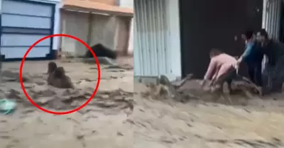 Anciana es arrastrada por huaico al tratar de salvar a una ni�a en Arequipa.
