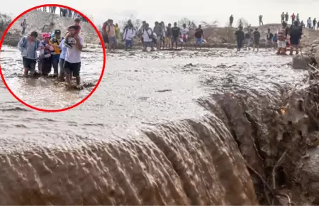 Doble huaico arrasa con la Panamericana Sur en Ocucaje, Ica.