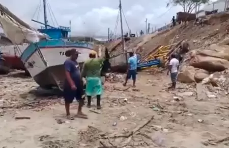 Pescadores de Talara piden ayuda por intensas lluvias.