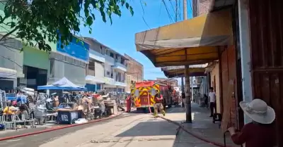 Incendio en Villa El Salvador.
