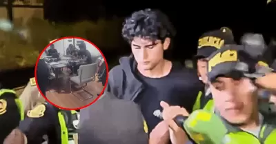 Madre de Adri�n Villar rompi� en llanto tras ver a su hijo enmarrocado