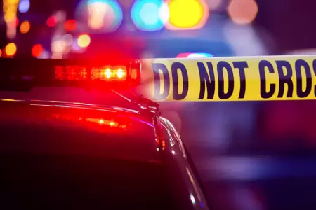 Influencer de 22 a�os muere tras chocar su auto.