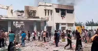 Israel ataca escuela primaria de Ir�n dejando varias v�ctimas.