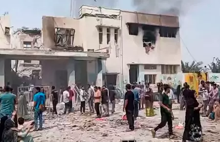 Israel ataca escuela primaria de Ir�n dejando varias v�ctimas.