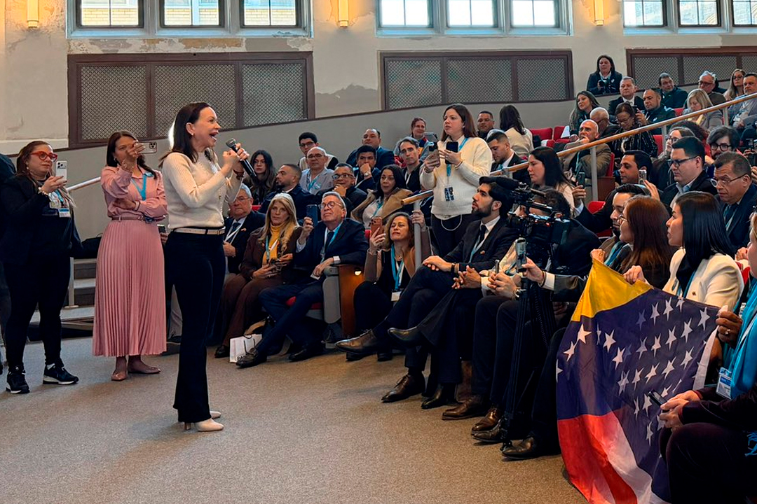 Machado particip� en evento de Vente Venezuela en los Estados Unidos.