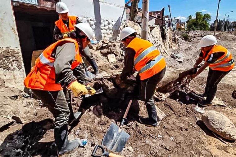 Ej�rcito del Per� acude a zonas afectadas por lluvias y realiza trabajos de rehabilitaci�n