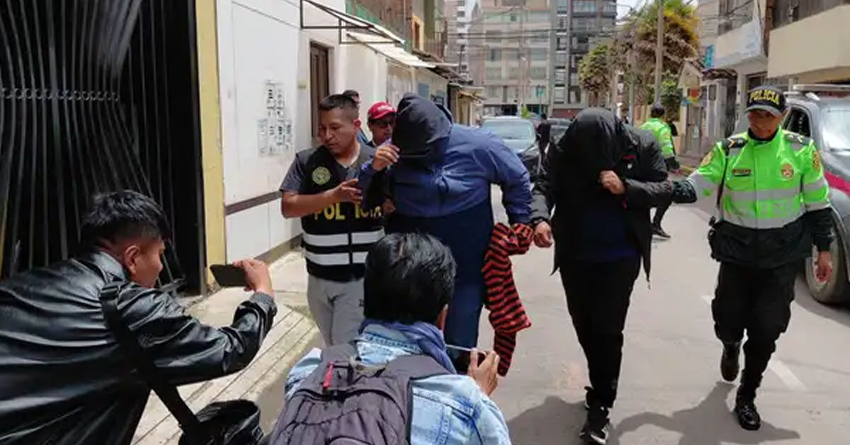 Siete funcionarios fueron capturados por beber licor en la Municipalidad.