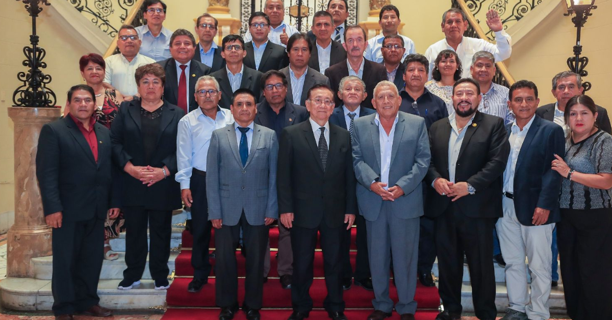 José Balcázar se reunió con representantes sindicales de educación superior y técnica