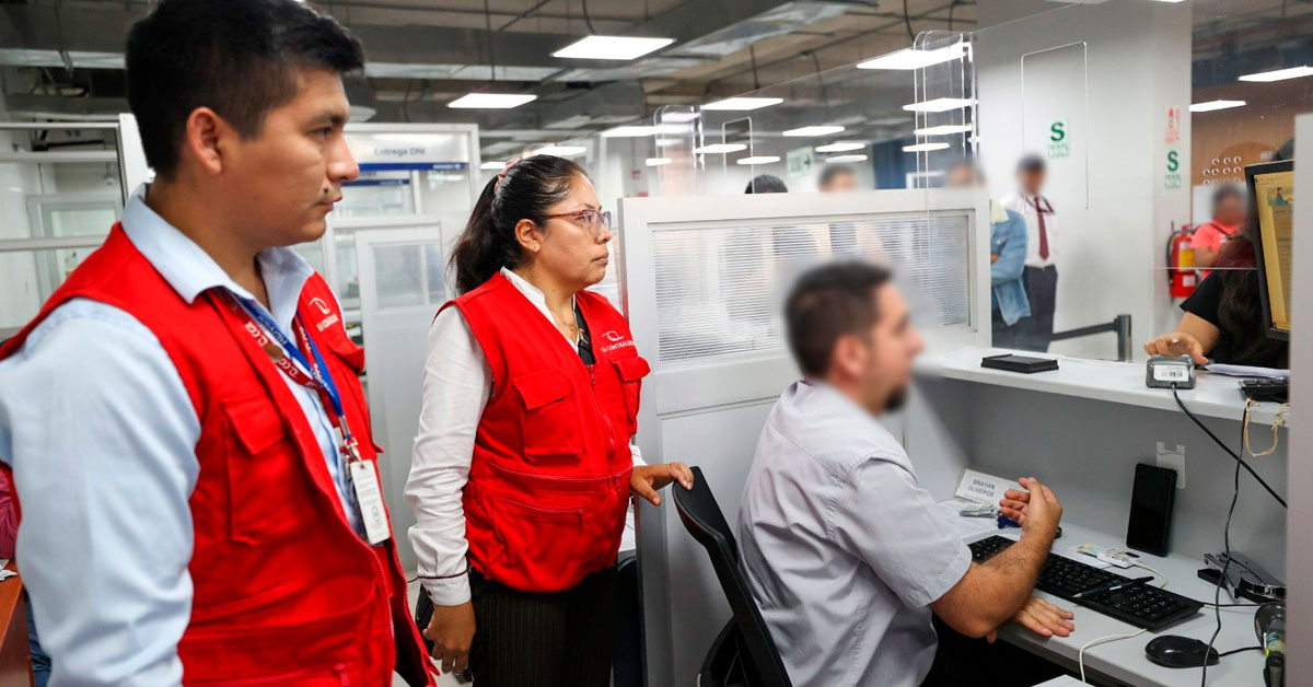 Contraloría detectó que trabajadores del Reniec tramitaron irregularmente DNI para conocidos y terceras personas