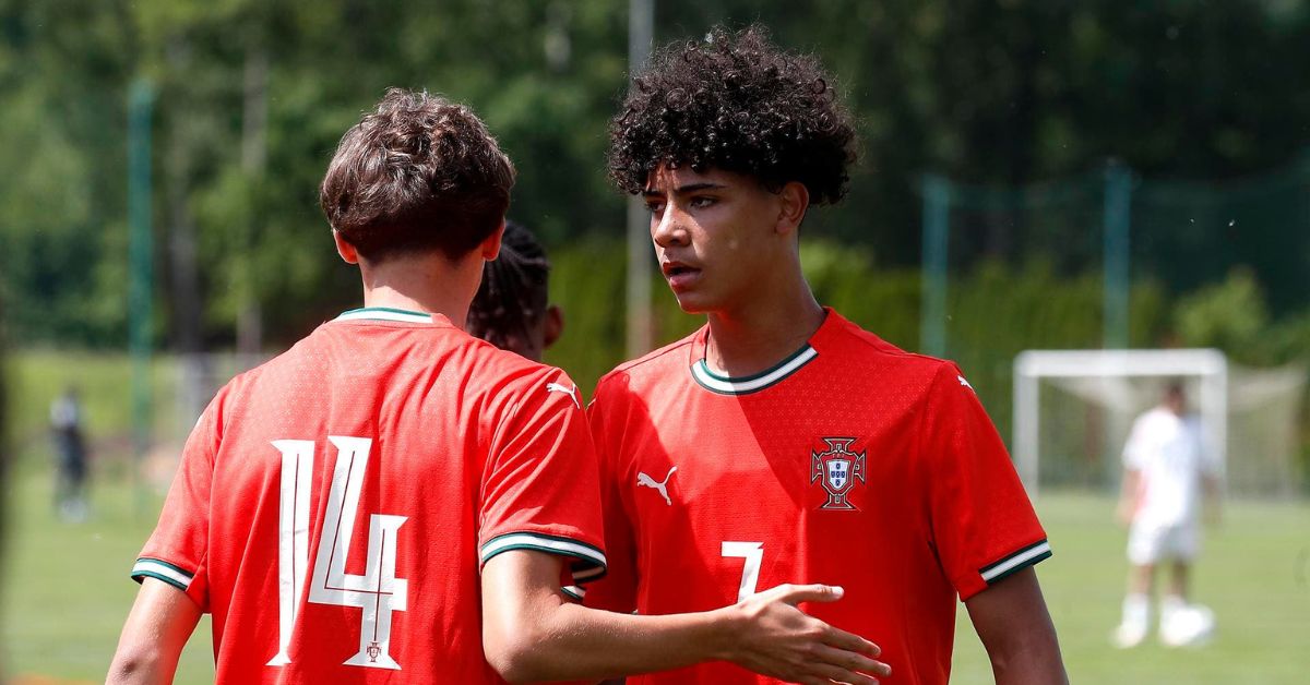 Cristiano Jr. entrena en el Real Madrid con miras a un posible fichaje