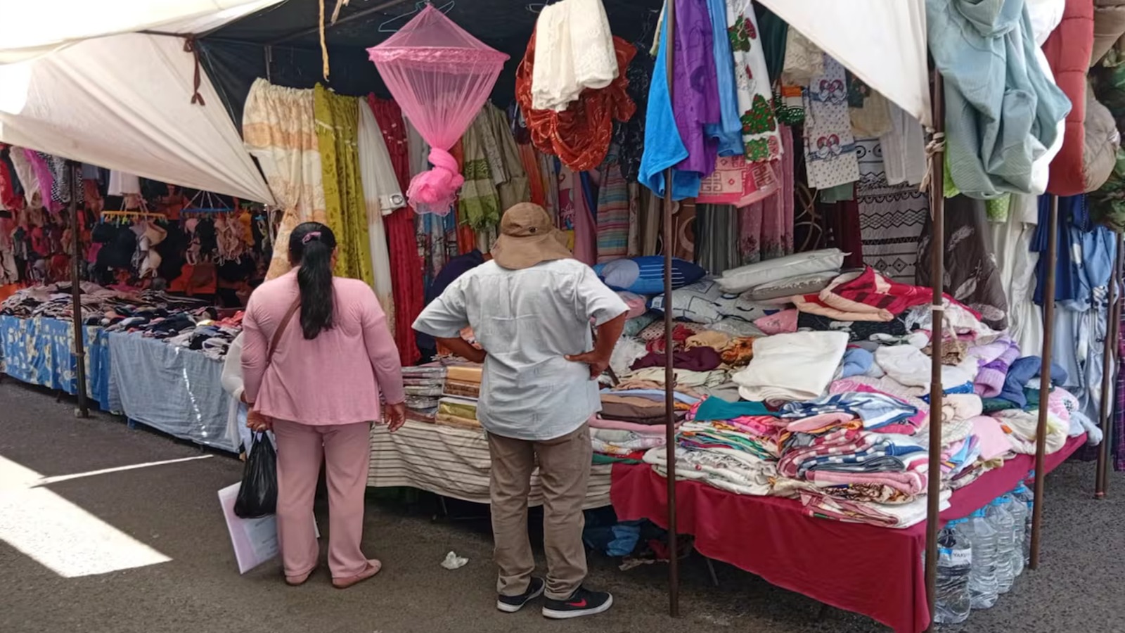 Formalización de comerciantes de ropa usada en Tacna enfrenta trabas legales y cambios fronterizos recientes