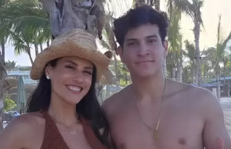 Mar�a P�a se muestra feliz tras el debut de su hijo como empresario