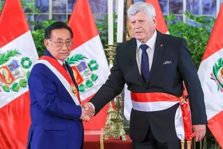 Hugo Begazo respalda a Jos� Mar�a Balc�zar pese a cuestionamientos.