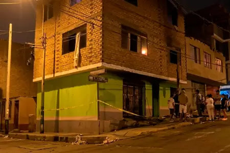Los bomberos lograron contener el incendio en el inmueble siniestrado en Chorril