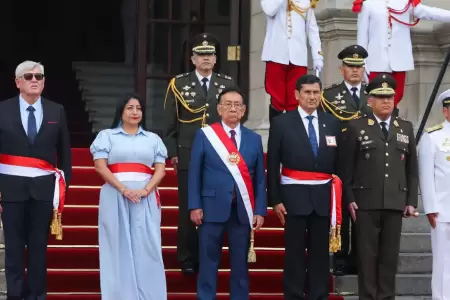 Jos� Mar�a Balc�zar reconocido como Jefe Supremo de FF.AA. y PNP