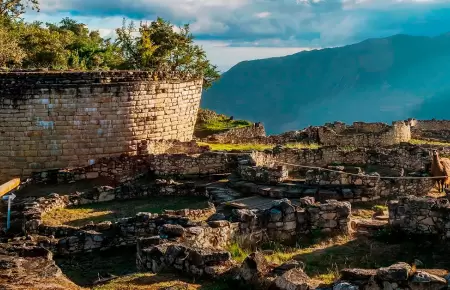 Complejo Arqueol�gico de Ku�lap en estado de emergencia.