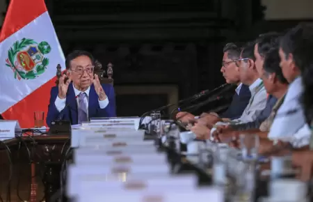 Presidente se reuni� con representantes de peque�a miner�a