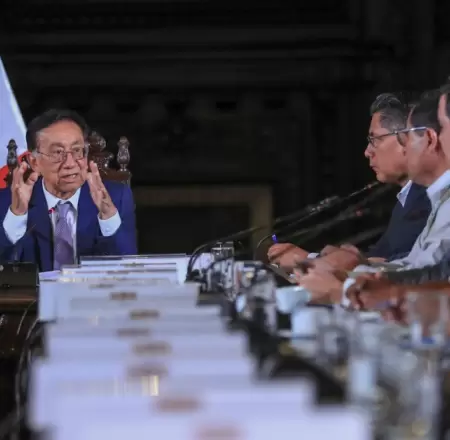 Presidente se reuni� con representantes de peque�a miner�a