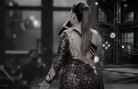 La cantante de salsa se presentaba ante decenas de personas en una calle del Cal