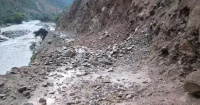 Declaran en emergencia servicio de transporte terrestre en subtramos de Ruta Nac