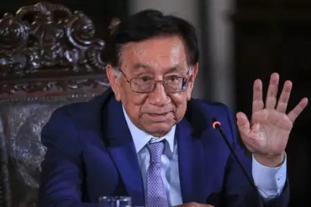 Presidente Balc�zar solicit� suspender juicio oral en su contra por presunta dif