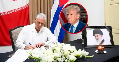 El presidente cubano Miguel D�az-Canel firmo el libro de condolencias en la emba