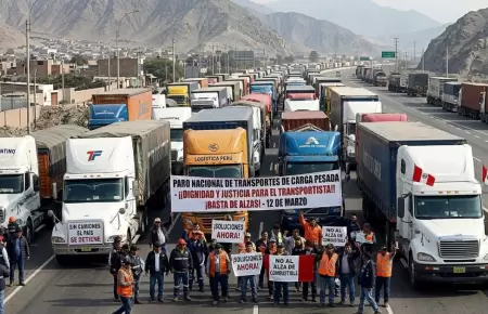 Transportistas de carga pesada piden la suspensi�n de los tributos al combustibl