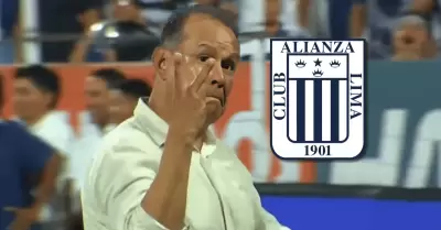 El pol�mico gesto de Juan Reynoso tras la derrota de Melgar 3 a 1 ante Alianza L