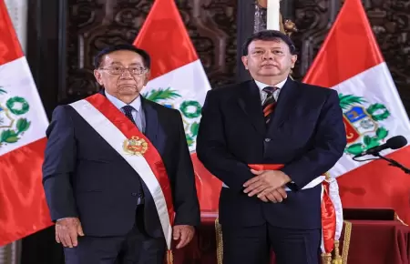 Presidente Jos� Mar�a Balc�zar tom� juramento a Juan Carlos Velasco.