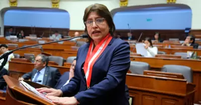 La ex Fiscal de la Naci�n se present� hoy ante el Congreso, que defini� su desti