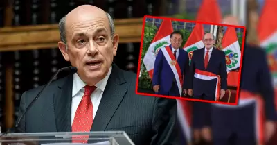 Canciller cuenta que tras exponer su plan en el ministerio, acept� continuar.