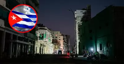 Vista nocturna de una zona urbana en Cuba durante el apag�n general.