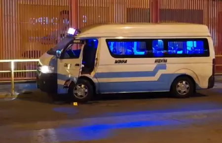 Matan a chofer y cobradora queda herida tras atentado a combi en el Callao