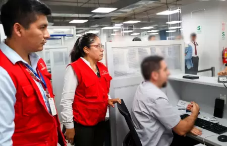 Contralor�a detecta irregularidades en Reniec.