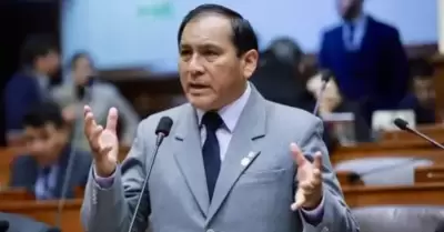 Flavio Cruz sobre salida de Denisse Miralles de la PCM