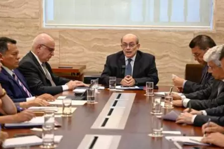 Canciller�a cancela elecciones en Medio Oriente