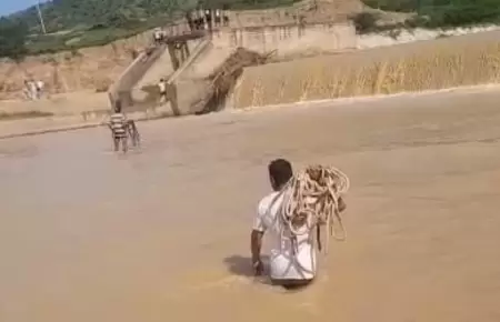 Dos escolares pierden la vida tras ingresar a r�o La Leche