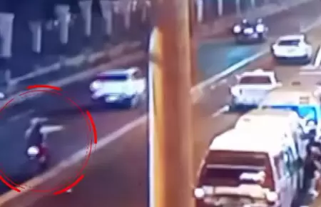 Cinco heridos dej� ataque contra seis combis en el Cercado de Lima.