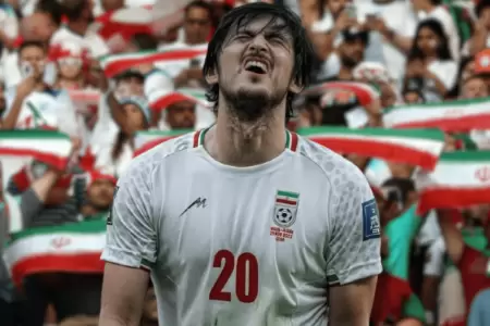 Selecci�n de Ir�n expuls� al delantero Sardar Azmoun y lo acus� de "deslealtad"