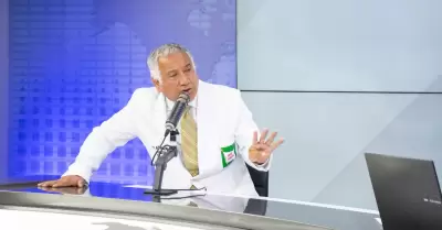 Armando Mass� asegura que dar�a su sueldo para que lo usen como recompensa