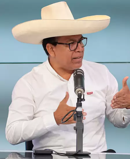 Roberto S�nchez Palomino.