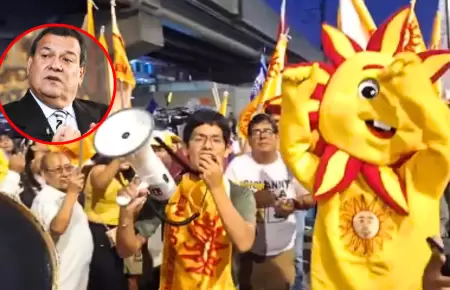 Presencia de port�til de Jorge Nieto se impone sobre las dem�s previo al debate.