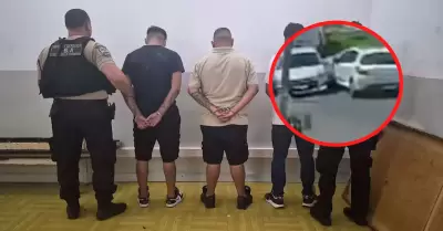 Delincuentes detenidos por robo en Argentina.