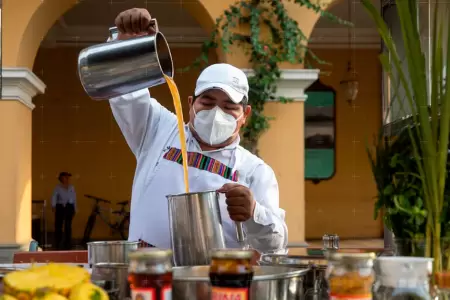 Oficializan ley del emolientero.