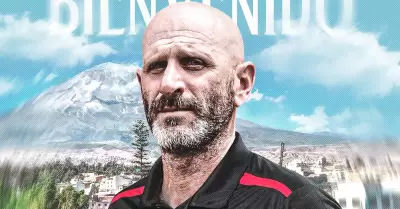 Miguel Rondelli fue anunciado como nuevo DT de Melgar.