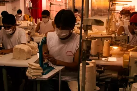 Trabajadores que laboren en feriados de Semana Santa deben recibir compensaci�n