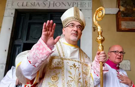 Cardenal Pierbattista Pizzaballa fue impedido de celebrar la misa por Domingo de